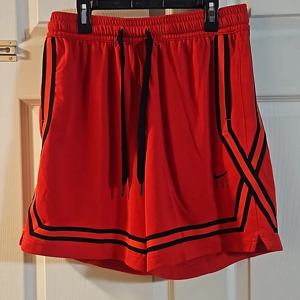 Nike Women's Fly Crossover Basketball Shorts: RED/BLACK: NEW WITH TAGS: SIZE M